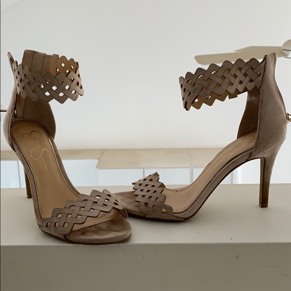 Jessica Simpson 3in pale pink heels
